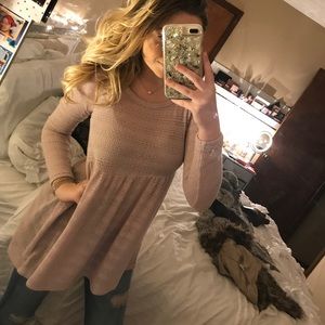 american eagle flowy sweater top!